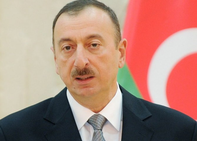 Prezident İlham Əliyev Gədəbəyə gedib Prezident İlham Əliyev Gədəbəyə gedib