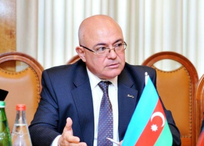 Həbs edilən Dövlət Gömrük Komitəsinin polkovnik-leytenantı Aydın Əliyevin yaxın adamı imiş - TƏFƏRRÜAT Həbs edilən Dövlət Gömrük Komitəsinin polkovnik-leytenantı Aydın Əliyevin yaxın adamı imiş - TƏFƏRRÜAT