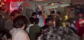 Pakistanda mikroavtobus uçuruma yuvarlandı, azı 16 ölü