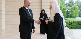 “Vladimir Putin məndən xahiş etdi ki, dəvəti sizə çatdırım”