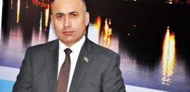 XİN Azər Badamovun Moskvada hava limanında saxlanılmasına münasibət bildirilib