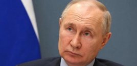Putin həyatında ilk dəfə nə vaxt diz çökdüyünü açıqladı