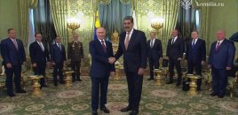 Putin Maduro ilə görüşdü - VİDEO