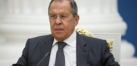 Lavrov: Zelenski yazıq adamdır