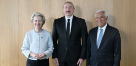 Prezident Tiranada Antonio Koşta və fon der Lyayen ilə görüşdü