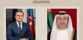 Ceyhun Bayramov ilə BƏƏ-nin XİN başçısı arasında telefon danışığı baş tutub