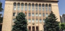 Ermənistanda onlarla vəzifəli şəxs barədə cinayət işləri məhkəməyə göndərilib