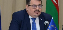 Aİ səfiri Azərbaycan millisini dünya çempionatındakı qələbə münasibətilə təbrik edib