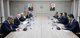 Əli Əsədov Pakistanın neft naziri ilə görüşdü