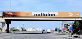 Naftalanda yeni istiqamətverici lövhələr quraşdırılıb - FOTOLAR