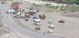 Türk hərbçiləri daşıyan avtobus qəzaya düşüb, xəsarət alanlar var