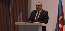 Prezident icra başçısını vəzifəsindən azad etdi