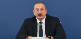 İlham Əliyev Yevlax Olimpiya İdman Kompleksində görülmüş işlərlə tanış olub