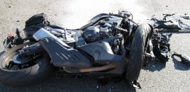 Cəlilabadda mikroavtobusla motosiklet toqquşub, xəsarət alan var