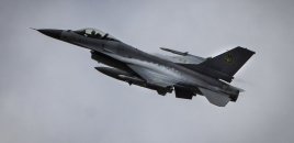 Ukrayna Silahlı Qüvvələri pilotla birlikdə F-16-nı itirib