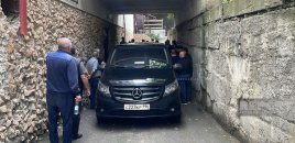 Yekaterinburqda öldürülən iki azərbaycanlının nəşi qohumlarına təhvil verilib - VİDEO