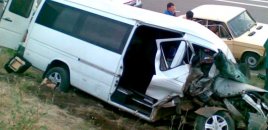 Ağdam-Füzuli yolunda mikroavtobus aşıb, 20 nəfər xəsarət alıb
