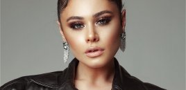Samirə anasını paylaşıb, üzünü bağladı - FOTO