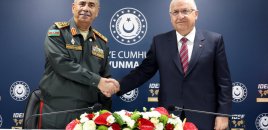 Azərbaycan və Türkiyə müdafiə nazirləri görüşüb, memorandum imzalanıb