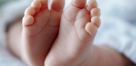 Şəkidə körpə qusmadan boğularaq öldü