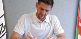 “Neftçi” Bosniya və Herseqovina millisinin qapıçısını transfer edib