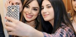 Aydan Əliyeva Leyla Əliyevanın sözlərinə mahnı bəstələdi - VİDEO