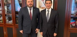 Hikmət Hacıyev Ukrayna səfiri ilə strateji tərəfdaşlığı müzakirə edib