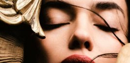 İrina Şeyk "Vogue"nin üz qabığında - FOTOLAR