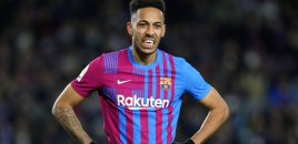 "Barselona"nın futbolçunun evinə silahlı basqın olub