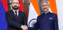 Mirzoyan hindistanlı həmkarı ilə regionu müzakirə edib