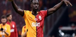 “Qalatasaray” Sançezlə müqavilənin müddətini uzatdı