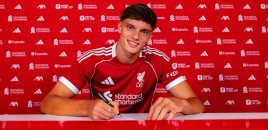"Liverpul" 18 yaşlı müdafiəçini transfer etdi