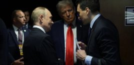 Trampın mikrofonu açıq qaldı: Putinlə bağlı dedikləri eşidildi