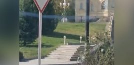 Qəbələdə quraşdırılan eyni yol nişanlarından biri söküldü - VİDEO