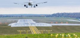Litva aeroportunda uçuşlar müvəqqəti dayandırılıb