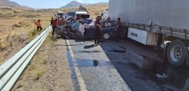 Türkiyədə iki yük maşını toqquşub, ölənlər və yaralananlar var