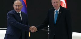 Ərdoğan Paşinyanla görüşdü