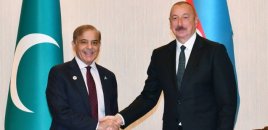 Prezidentlə Şahbaz Şərifin görüşü oldu