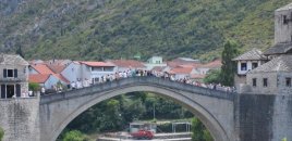 Müsəlmanları təhqir edən turist otelə buraxılmadı