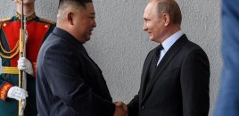 Putin və Kim Çen In arasında görüş keçirirlir