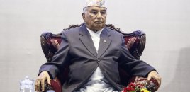 Nepal Prezidenti istefa verib