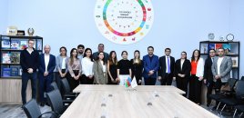 Oksford “Executive MBA” proqramının iştirakçıları ADNSU tələbələri ilə görüşüb - FOTOLAR