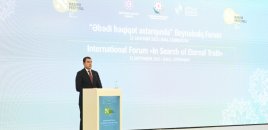 Heydər Əliyev Mərkəzində Nəsimi festivalının açılışı olub