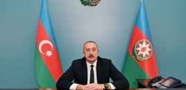 İlham Əliyev Si Cinpini təbrik etdi