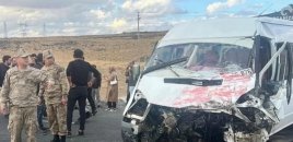 Türkiyədə şagirdləri daşıyan avtobus qəzaya düşüb, ölənlər var