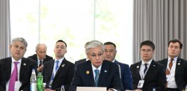 Tokayev: Biz Trans-Qazaxıstan dəmir yolu layihəsi üzərində də çalışacağıq