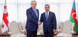 Azərbaycan və Gürcüstan müdafiə nazirləri görüşüblər