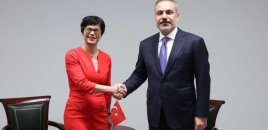 Fidan Avropa komissarı ilə bir arada