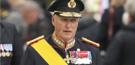 Norveç Kralı xəstəxanaya yerləşdirildi