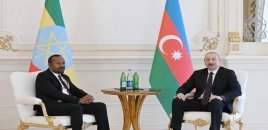 İlham Əliyevin Efiopiyanın Baş naziri ilə təkbətək görüşü oldu - FOTOLAR